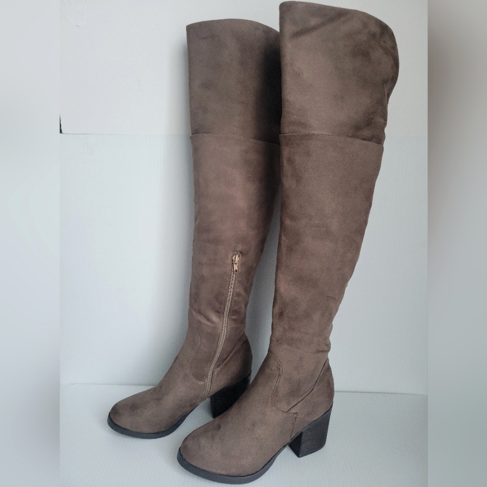 Bamboo Over The Knee Boots, Taupe, Size 6.5
